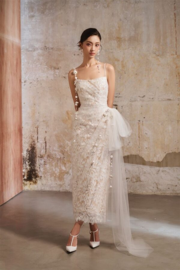 Đầm ren "Ethereal Grace" Limited
