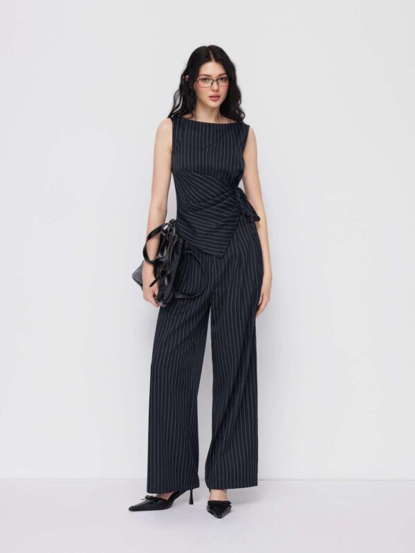 Set Noir Élégance – Gile Peplum Sọc & Quần Suông Dài